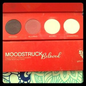 Younique moodstruck beloved pallet